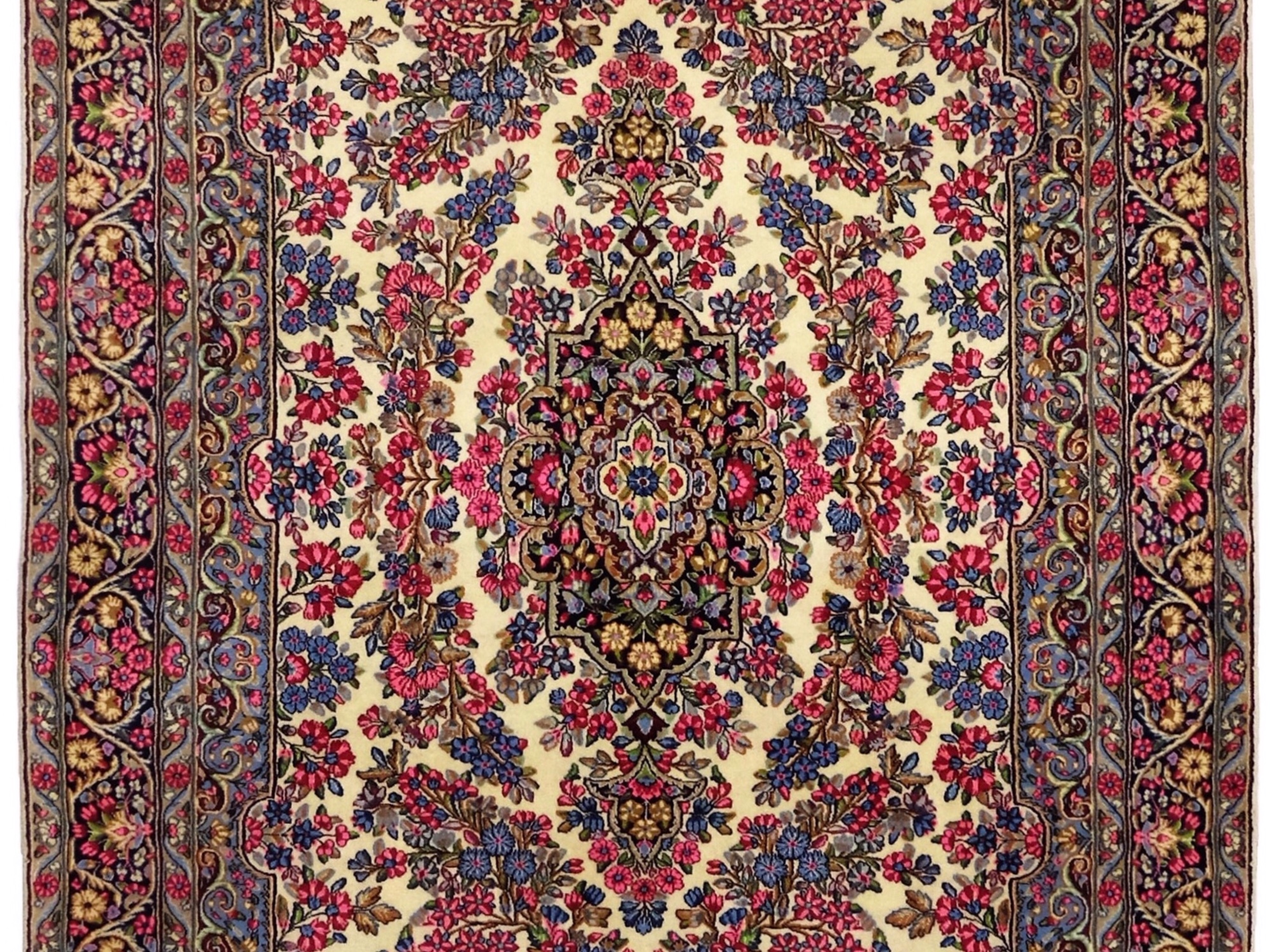 ペルシャ絨毯【ウール】リビングサイズ中　ケルマン産　148×244(cm)　¥990,000(税込)