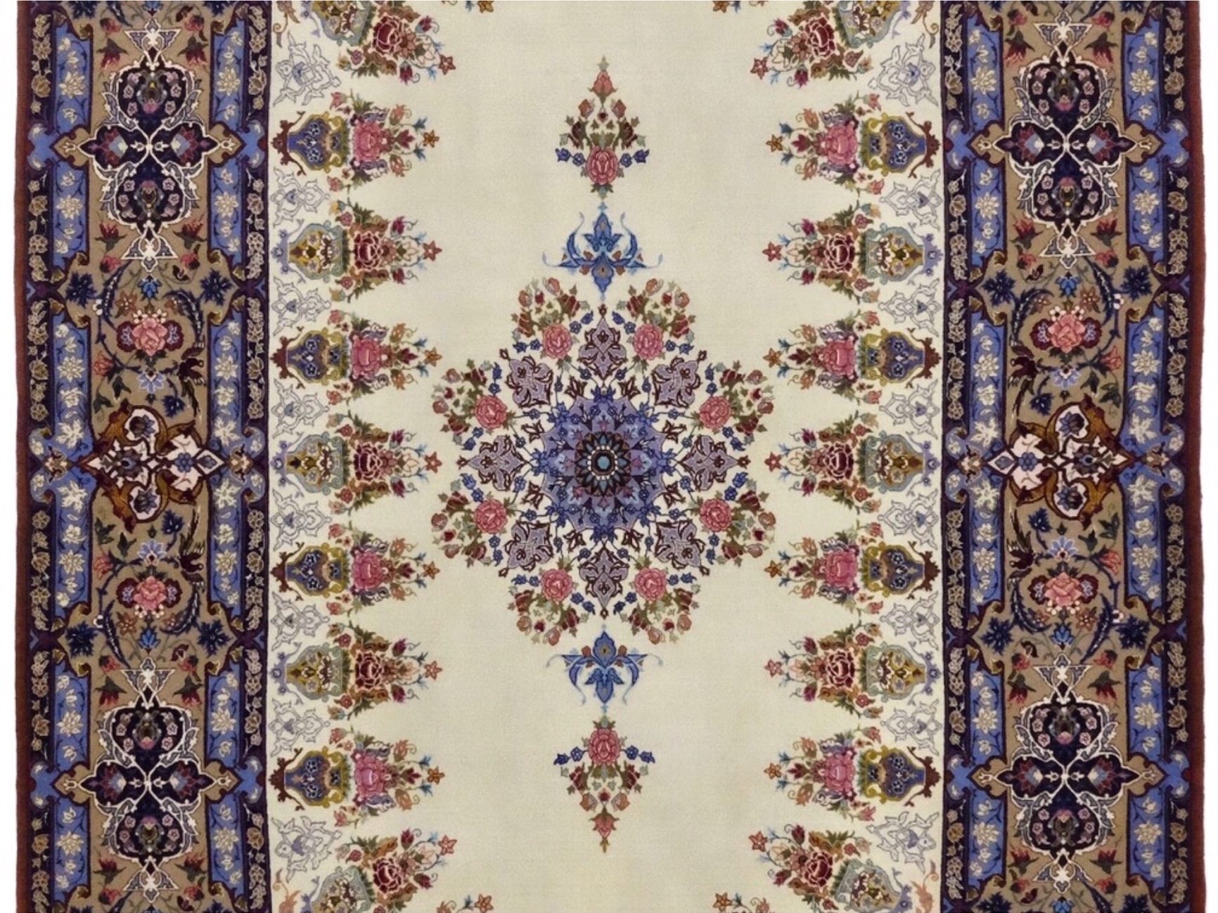 ペルシャ絨毯【ウール】リビングサイズ小　イスファハン産　138×220(cm)　¥1,650,000(税込)