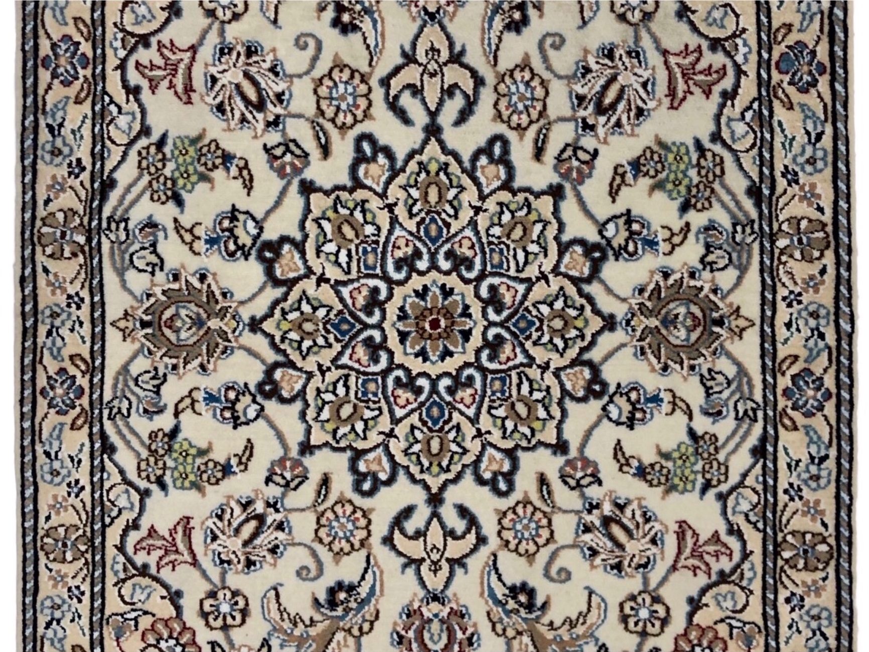 ペルシャ絨毯【ウール】玄関マット小　ナイン産　67×92(cm)　¥110,000(税込)