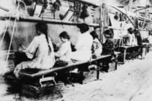 パフラヴィー朝の振興政策とイラン絨毯公社