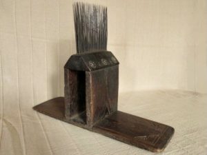 梳毛具(そもうぐ)