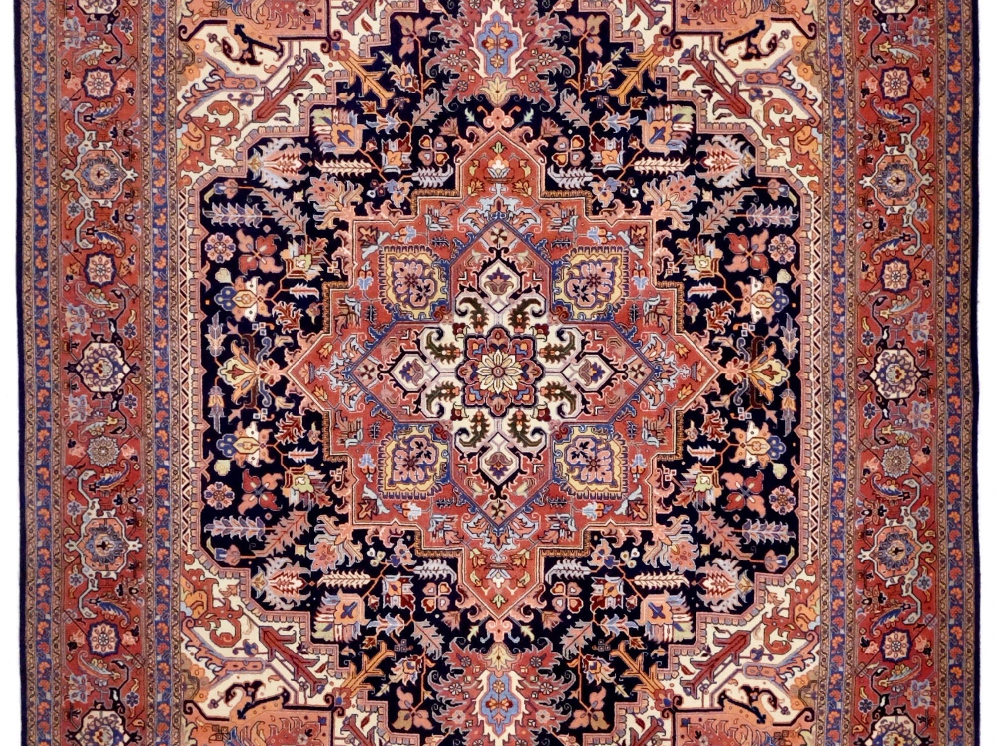 ペルシャ絨毯【ウール】リビングサイズ中　タブリーズ産　176×253(cm)　¥1,980,000(税込)