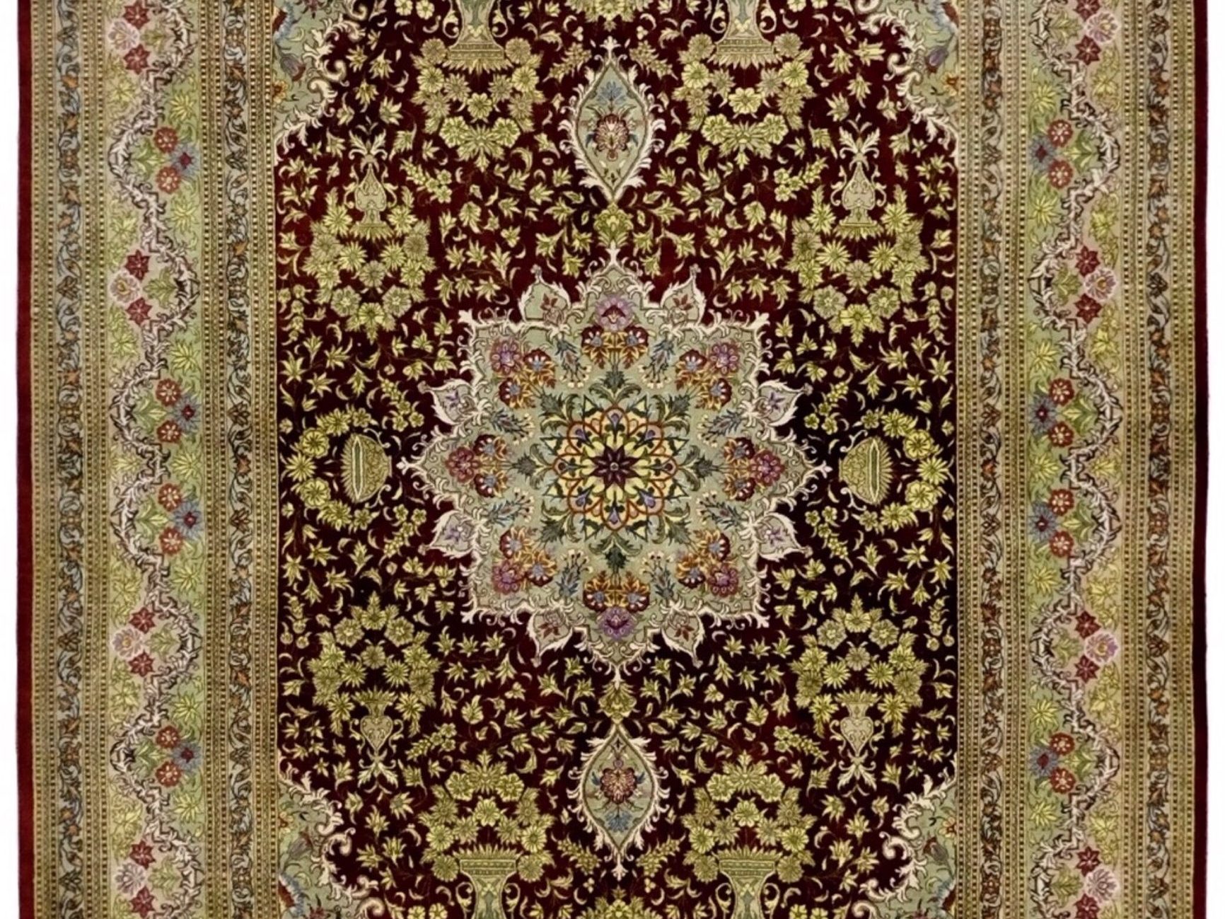 ペルシャ絨毯【シルク】リビングサイズ小　マラゲ産(クム柄)　127×195(cm)　¥1,320,000(税込)