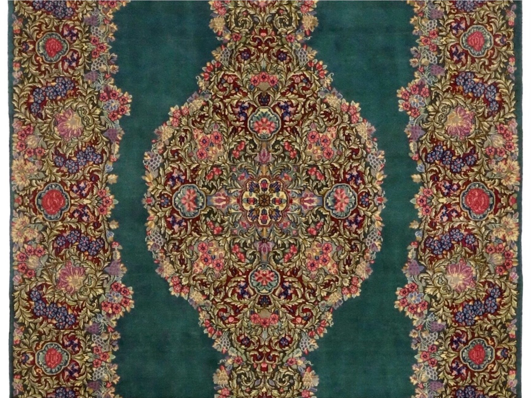 ペルシャ絨毯【ウール】リビングサイズ中　ケルマン産　151×247(cm)　¥990,000(税込)