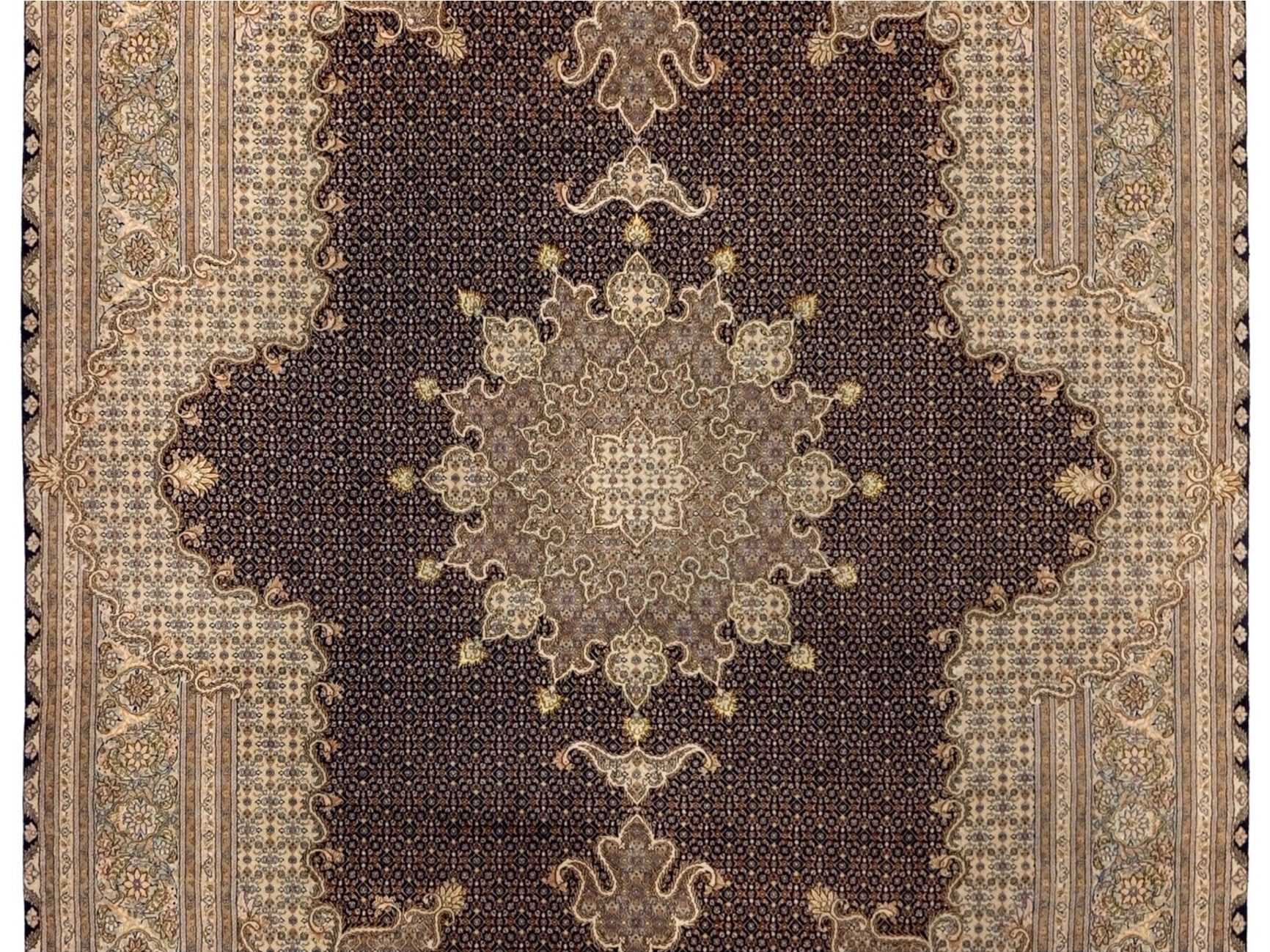 ペルシャ絨毯【ウール】リビングサイズ大　ホイ産　204×296(cm)　¥2,200,000(税込)