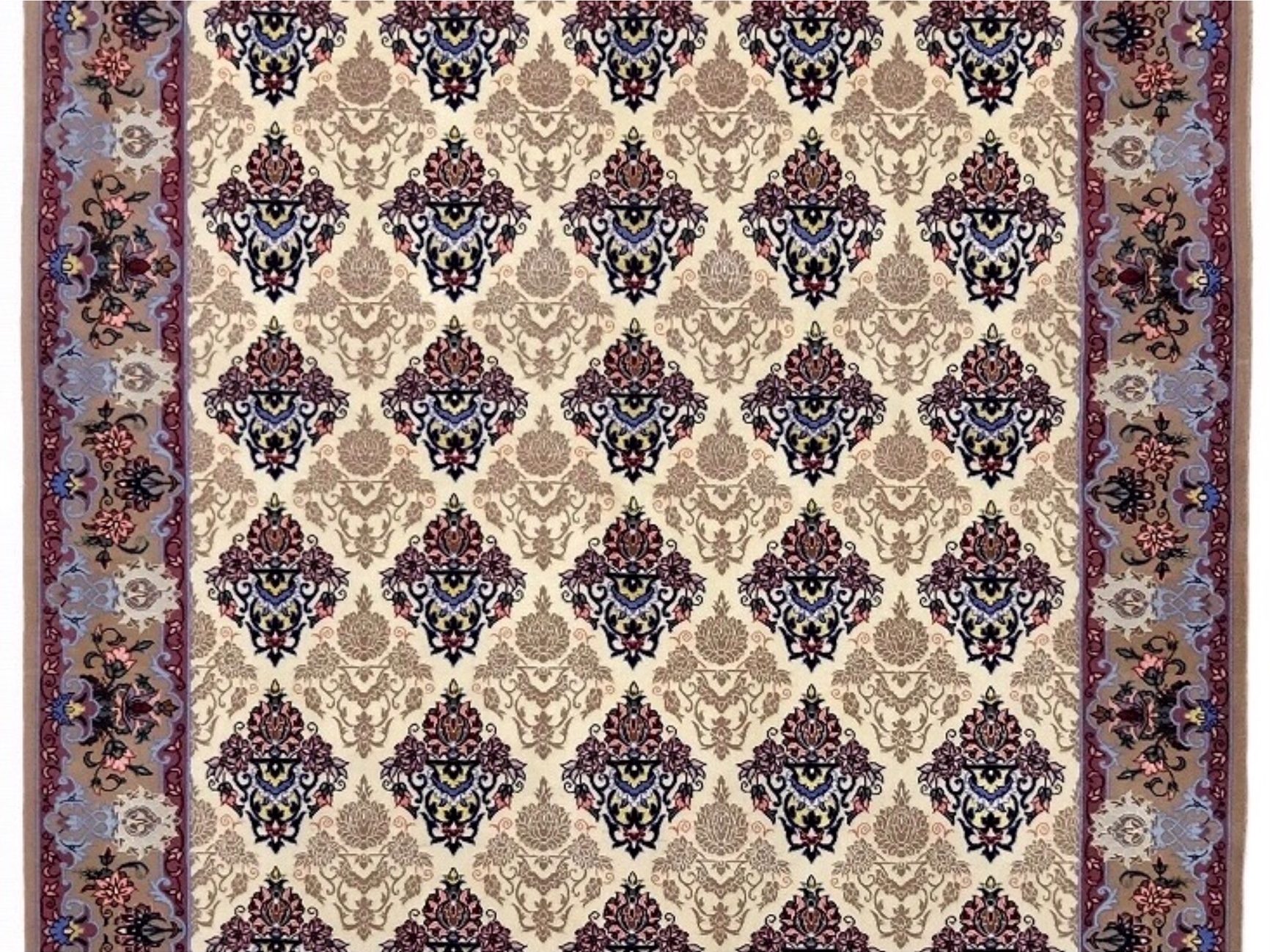 ペルシャ絨毯【ウール】リビングサイズ小　イスファハン産　130×201(cm)　¥1,980,000(税込)