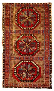 ホルバイン絨毯タイプ1（バルジェロ美術館蔵）とタイプ2（ビクトリア・アンド・アルバート美術館蔵