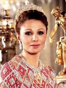 ファラ・ディーバ(1938年~)