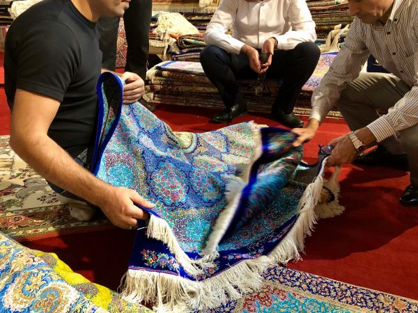 イラン手織絨毯展示会に行ってきました。