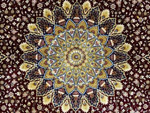 イラン製のウィルトン織絨毯