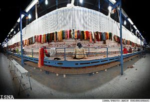 世界で二番目と三番目に大きいペルシャ絨毯
